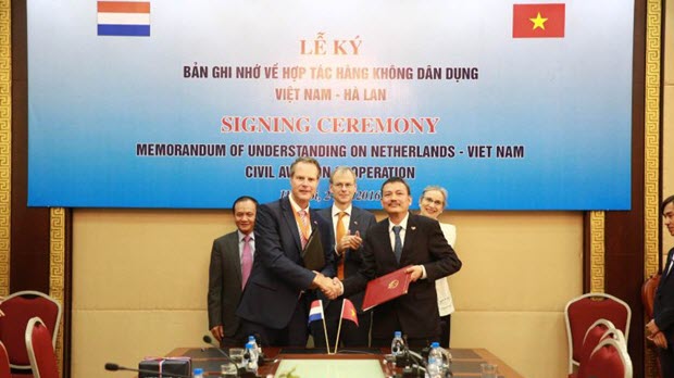 Nhóm nhà đầu tư Hà Lan muốn tham gia vào các dự án sân bay Việt Nam