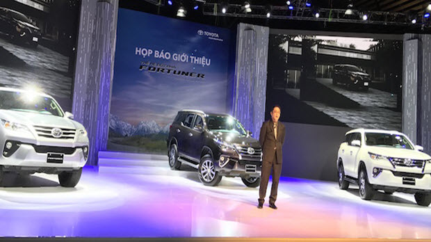  Toyota nhập Fortuner 2017 nguyên chiếc về bán tại Việt Nam, mục tiêu bán 1.000 xe/tháng