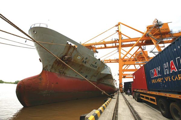 Vận tải biển loay hoay thực thi EVFTA