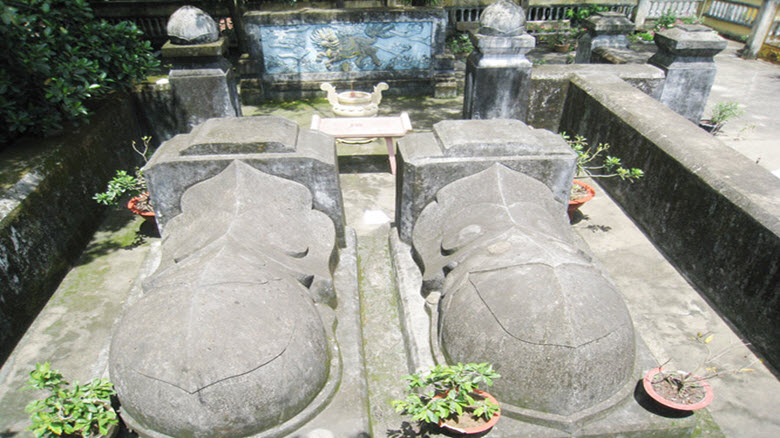 Kỳ bí lăng mộ cổ: Nấm mộ hình voi phục ở Biên Hòa