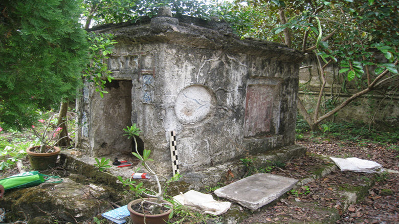 Kỳ bí lăng mộ cổ: Hai tấm bia ở mộ thân mẫu Thoại Ngọc Hầu