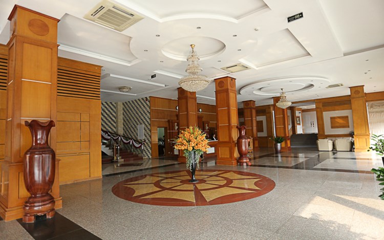 Khách sạn Central Phú Hưng 