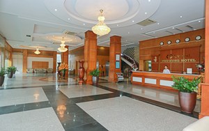 Khách sạn Central Phú Hưng 
