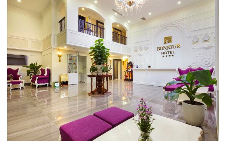 Khách sạn Bonjour Nha Trang 
