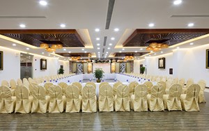 Khách sạn ISENA Nha Trang