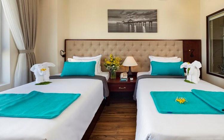 Khách sạn Florida Nha Trang