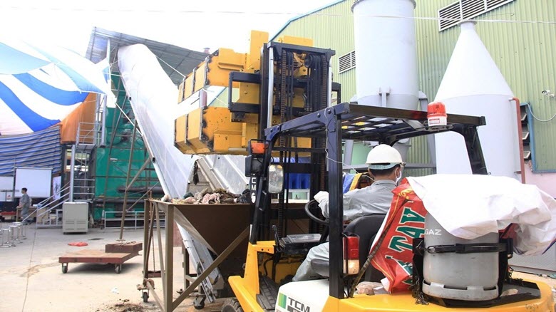 Chế tạo thành công máy đốt rác công suất lớn ở Việt Nam