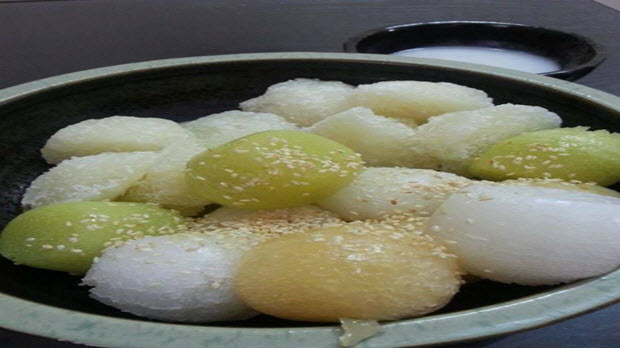 Bánh bò nước dừa và đá bào ở Sài Gòn