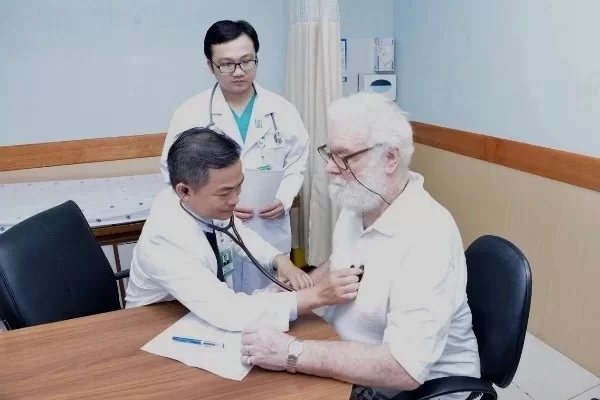 ベトナムの医療システムの改善は外国人患者を引き付ける