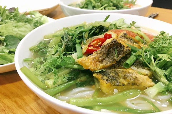 20 món ăn ngon nhất Việt Nam được khách Tây "rỉ tai"