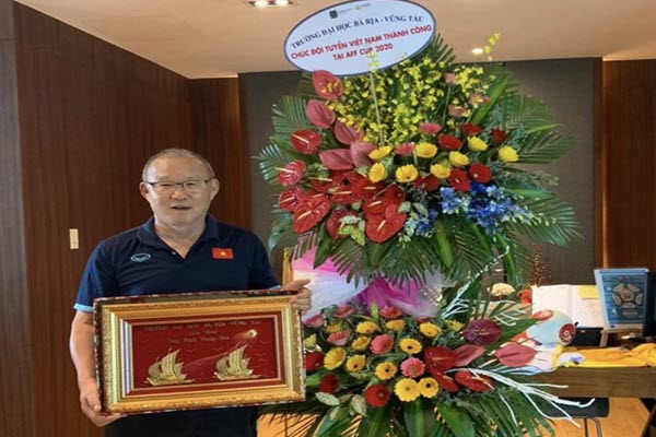 Trường Đại học Bà Rịa – Vũng Tàu chúc Đội tuyển Việt Nam thành công tại AFF CUP 2020