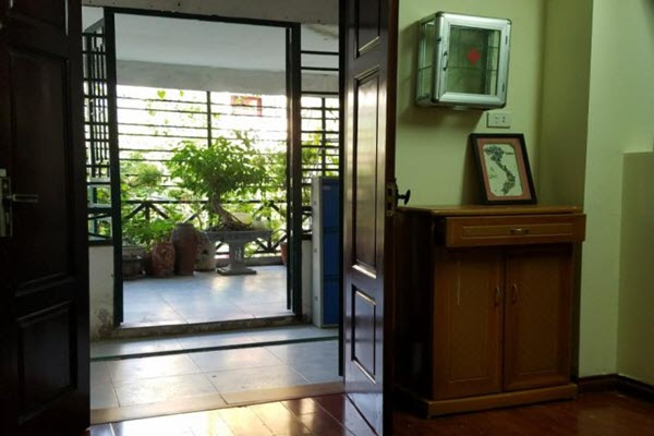 Chính chủ cho thuê căn hộ chung cư mặt phố Tô Hiệu, Nghĩa Tân, Cầu Giấy, DT sử dụng 80 m2