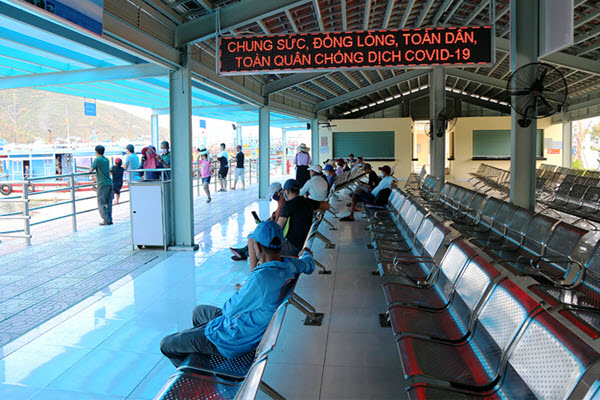 Khách đến Nha Trang sụt giảm