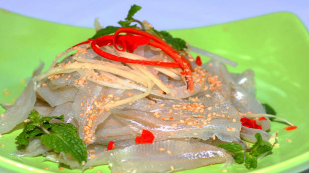 Cháo tôm hùm, gỏi cá mai ở Khánh Hòa