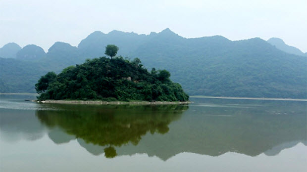 Những địa danh như 'vịnh Hạ Long' ở Việt Nam