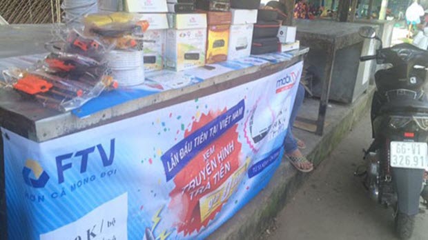 Ế ẩm, đầu thu truyền hình DVB-T2 bày bán ở chợ như rau