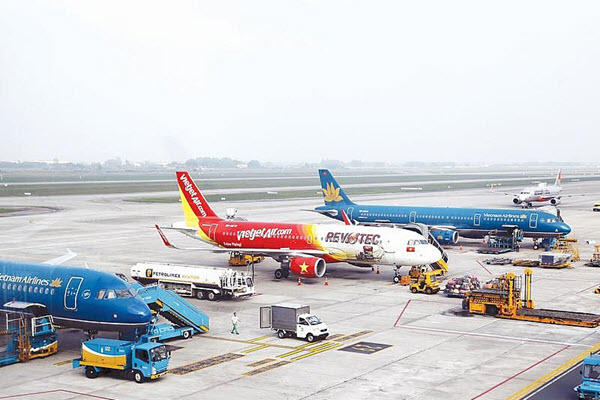 Hàng không Việt Nam tạm dừng các đường bay quốc tế đến hết tháng 4