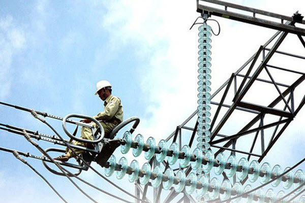 Vì sao Việt Nam có khả năng phải tăng nhập khẩu điện từ Trung Quốc trong tương lai?