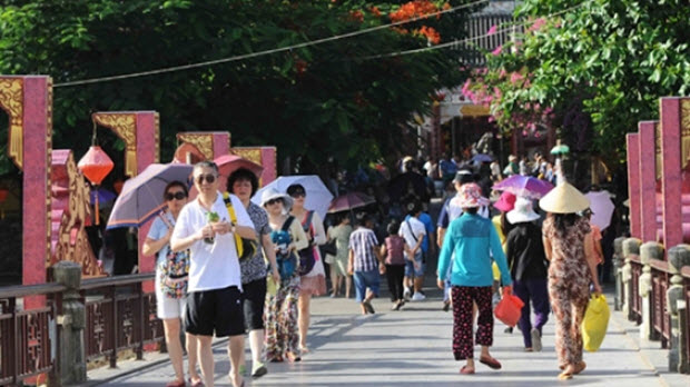  Du khách Mỹ đến Việt Nam được tự động nâng thời hạn visa