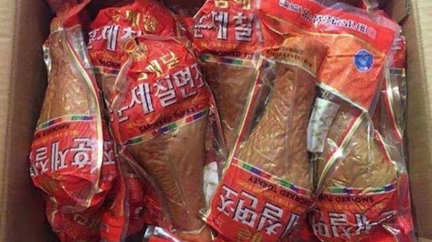 Đùi gà khủng nặng 1 kg có giá 250.000 đồng/chiếc “cháy hàng” ở Hà Nội
