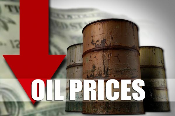 Lo sợ Covid-19, giá xăng dầu đổ dốc, tiệm cận mức thấp nhất trong vòng gần 20 năm qua