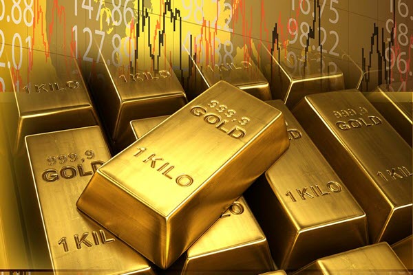 Thấy gì từ chuyện giá vàng tăng "sốc"?