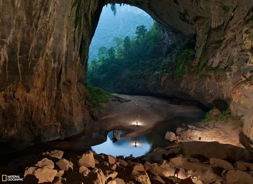 Hành trình vào hang Én - hang động lớn thứ ba thế giới