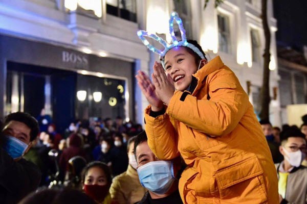 Vietnam climbs up in global happiness ranking