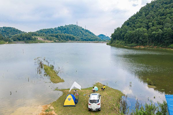 Hồ Chòm Núi - điểm dã ngoại lý tưởng cách nội đô Hà Nội chỉ 40km