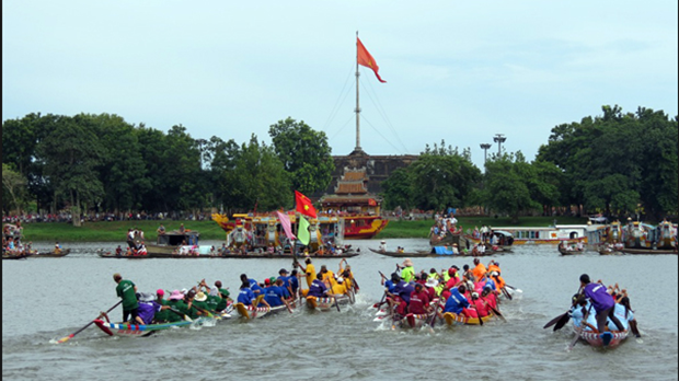 Những lễ hội dân gian truyền thống nổi bật tại Huế