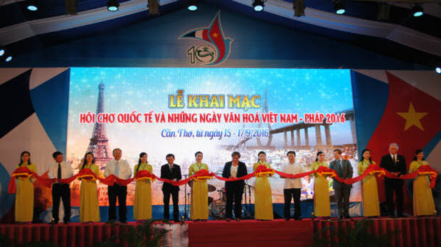  Khai mạc Hội chợ Quốc tế và Những ngày văn hóa Việt - Pháp tại Cần Thơ