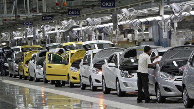 3.555 xe ôtô giá rẻ từ Ấn Độ tràn về Việt Nam trong tháng 5