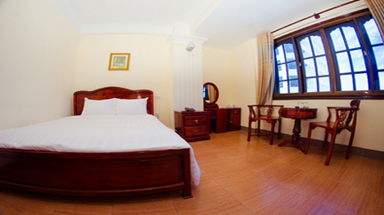 Khách sạn Boton Nha Trang