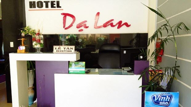 Khách sạn Dạ Lan