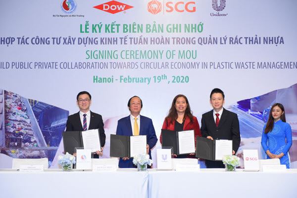 Lọt top 5 nước xả rác thải nhựa nhiều nhất thế giới, Việt Nam lần đầu ký hợp tác công tư để giải quyết bài toán môi trường
