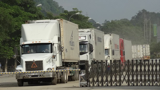 Lượng hàng hóa xuất qua các cửa khẩu tại Hà Giang tăng đột biến