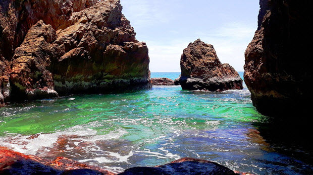 Marvel at the wild beauty of the Mui Rong