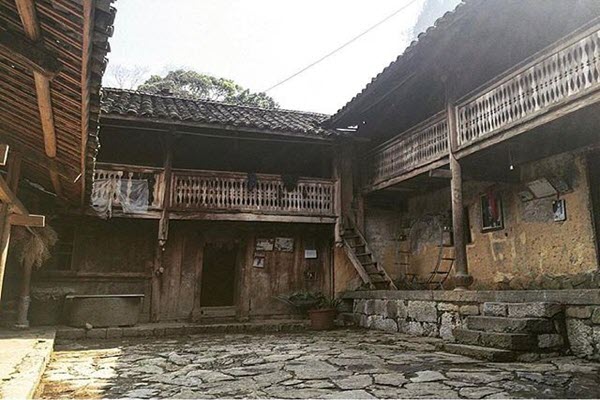  Ngôi nhà cổ giữa cao nguyên đá Hà Giang khiến giới trẻ “phát cuồng”