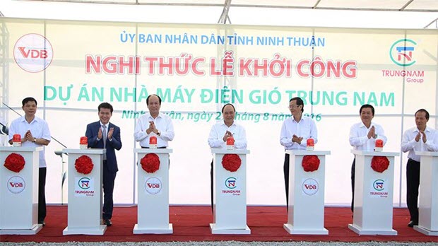 Thủ tướng Nguyễn Xuân Phúc phát lệnh khởi công 2 dự án trị giá hơn 4.800 tỷ đồng tại Ninh Thuận