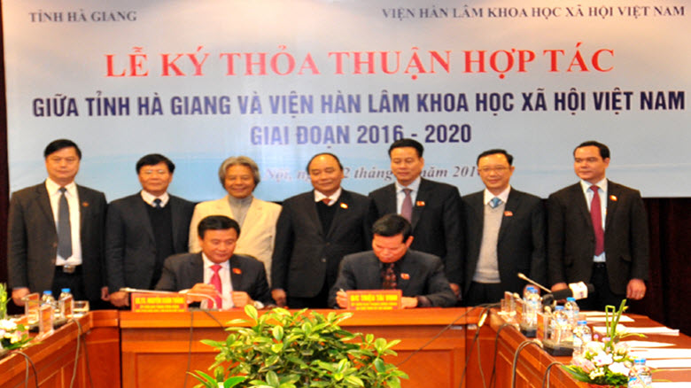 Tỉnh Hà Giang - Viện Hàn lâm KHXH Việt Nam ký thỏa thuận hợp tác