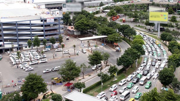 TP.HCM cấm ôtô theo giờ quanh sân bay Tân Sơn Nhất
