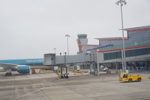 Người nước ngoài được dùng e-visa để xuất nhập cảnh qua 9 sân bay Việt Nam