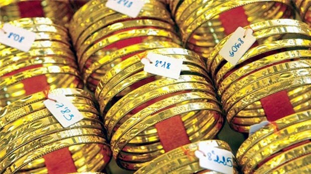 Chuyển hàng tấn vàng sang Thụy Sỹ: Nấu chảy, đúc khối bán?