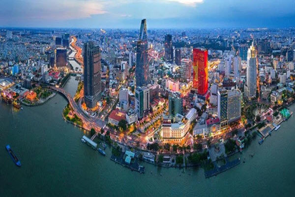 World Bank cảnh báo 2 rủi ro tiềm ẩn của Việt Nam: Áp lực lạm phát toàn cầu dai dẳng cùng sự gián đoạn trong chuỗi giá trị toàn cầu
