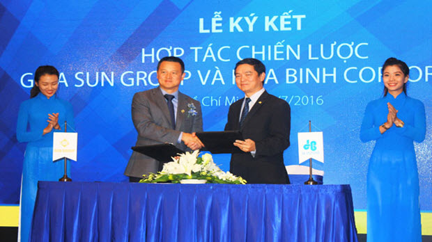 Sun Group bắt tay hợp tác chiến lược với Hòa Bình Corp